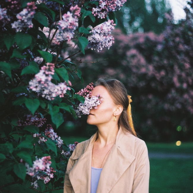 Photo fille fleur